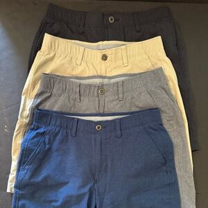Under Armour Men's Shorts - size 32